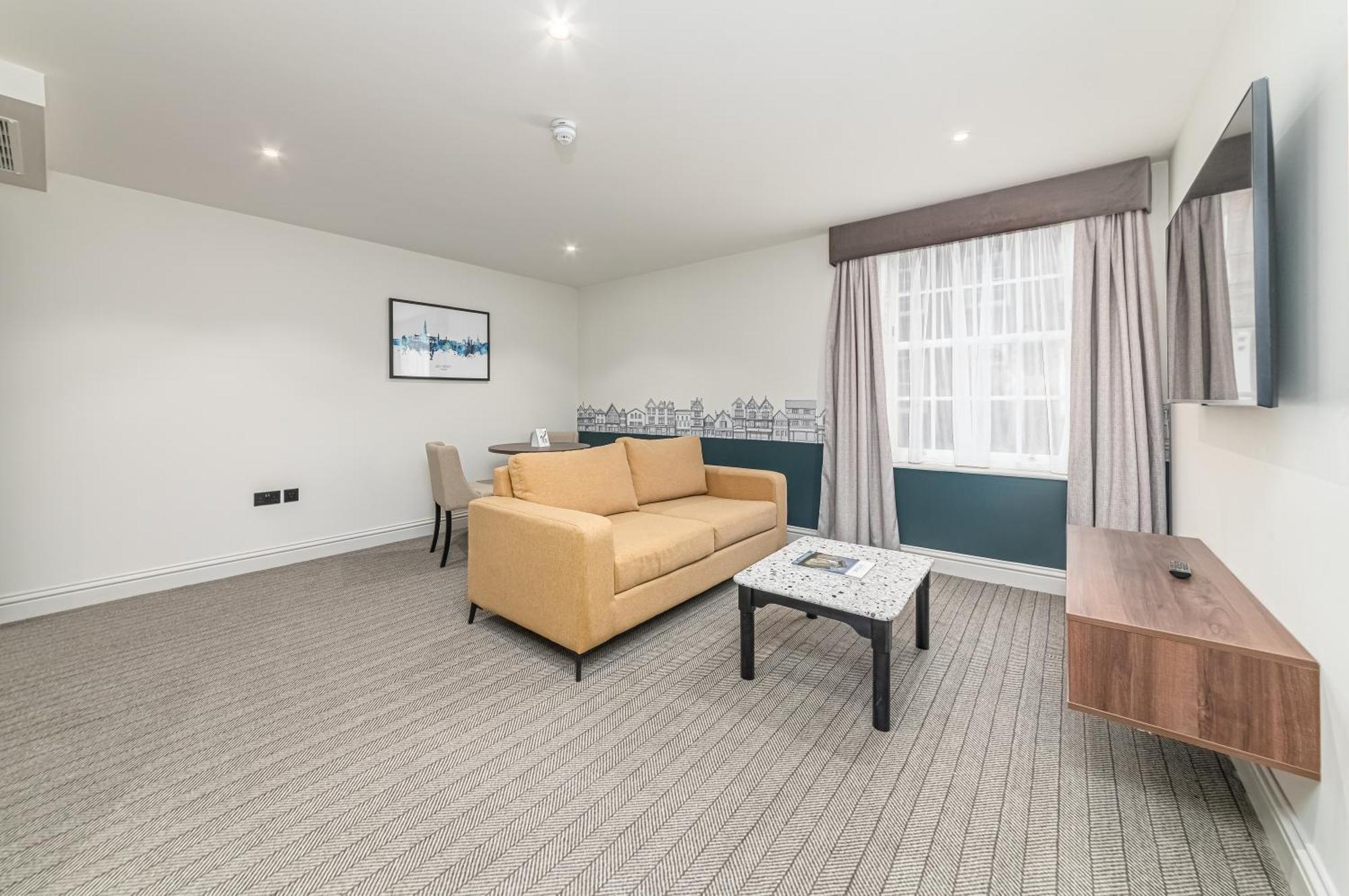 Mercure Salisbury White Hart Hotel & Apartments Exteriör bild