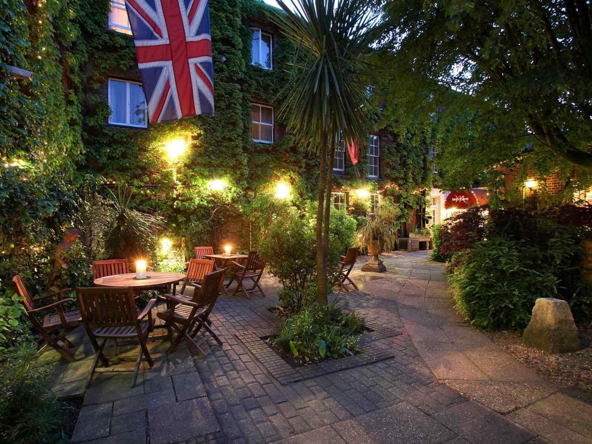 Mercure Salisbury White Hart Hotel & Apartments Exteriör bild